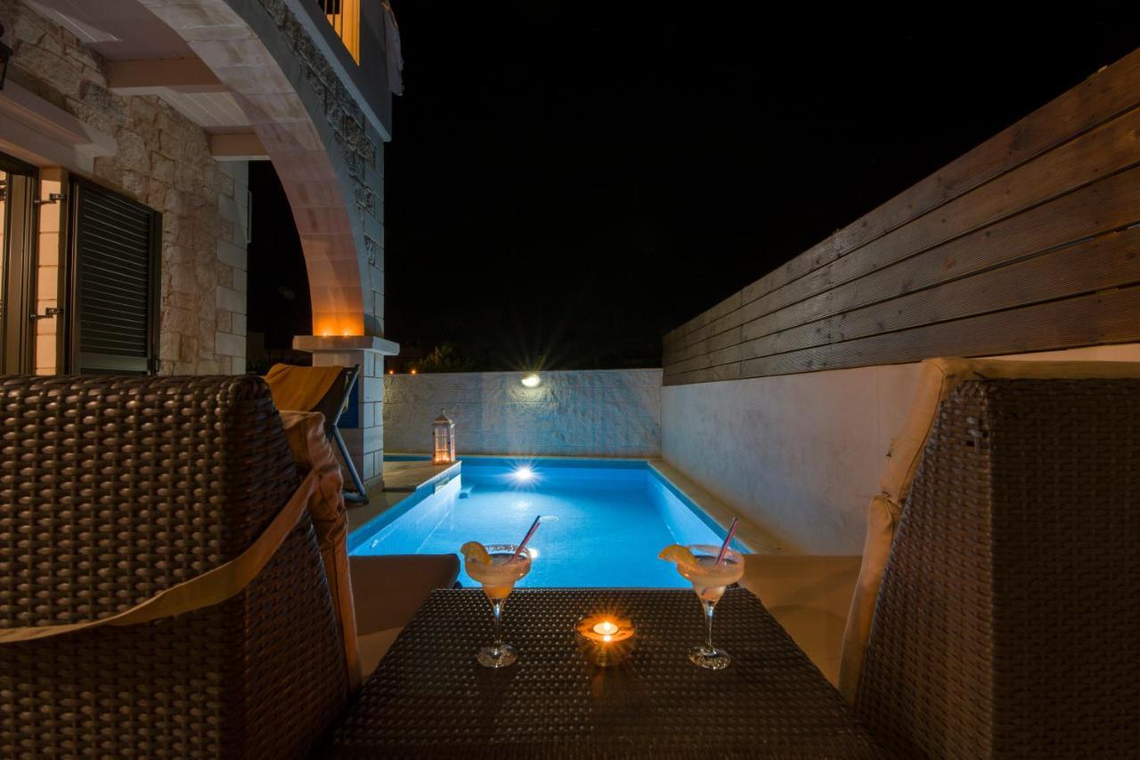 Villa Christy สตาโลส ภายนอก รูปภาพ